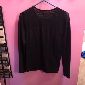 Fabletics long sleeve fishnet sleeved top